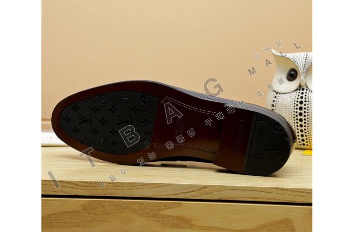 ̺     MYB6062-1