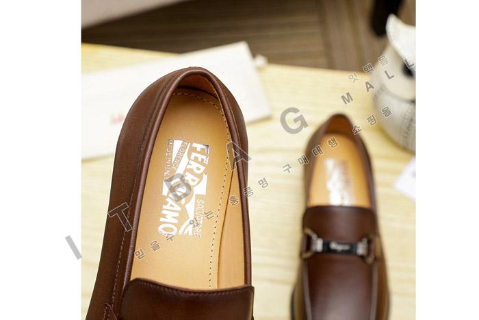 ䷹     MYB6065