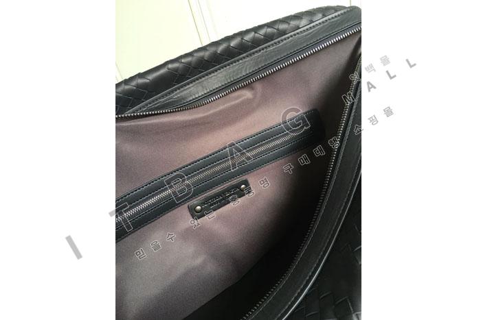 װ డ   SF09400