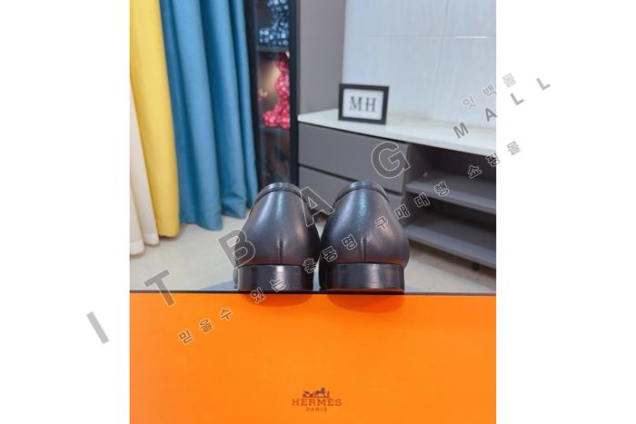 ޽     MYB6656