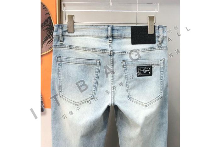 üذٳ   û  TD80589    25/Ż 