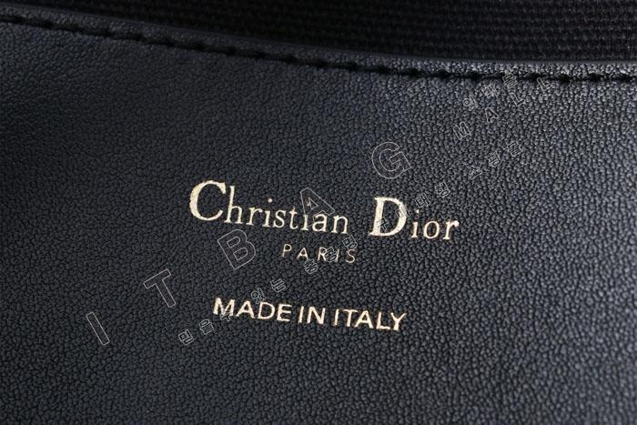 Signature ̵ Ŷ  DR91625-1    25/Ż