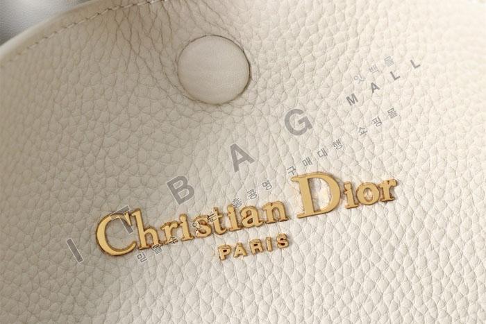  Signature ̵ Ŷ  DR91625-5    25/Ż