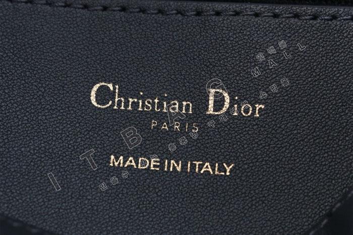  Signature  Ŷ  DR91626    25/Ż