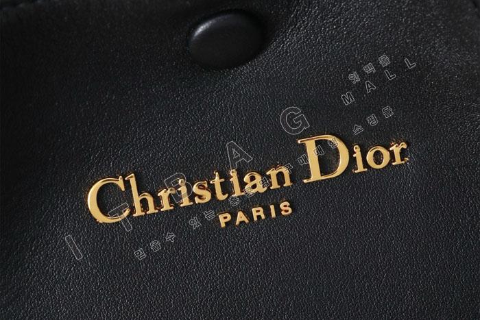  Signature  Ŷ  DR91626-1    25/Ż