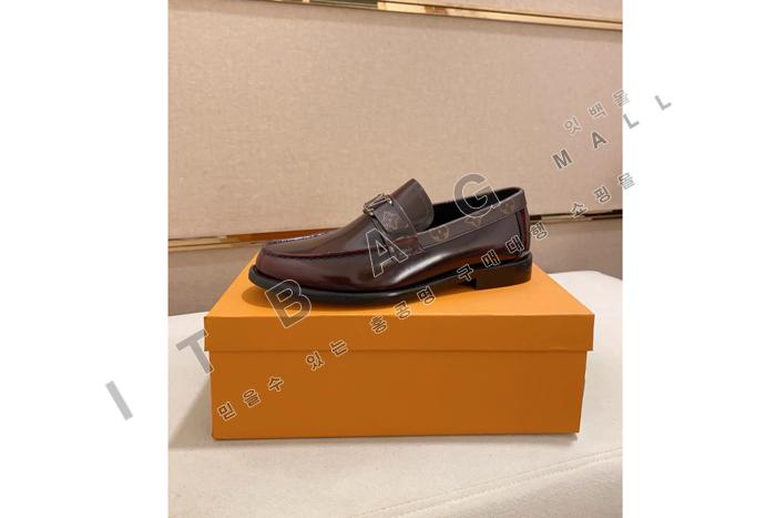 ̺    YF5161