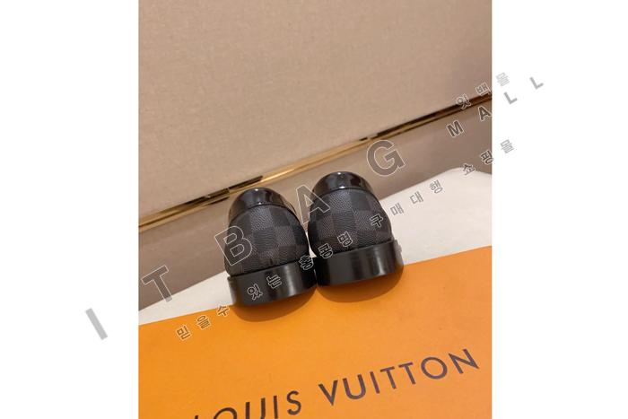 ̺     YF5162