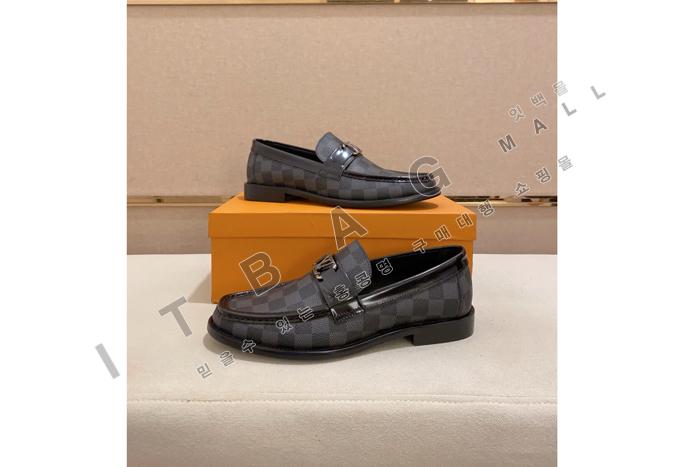 ̺     YF5162