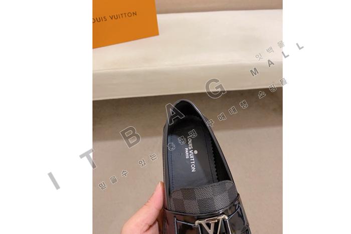 ̺     YF5162