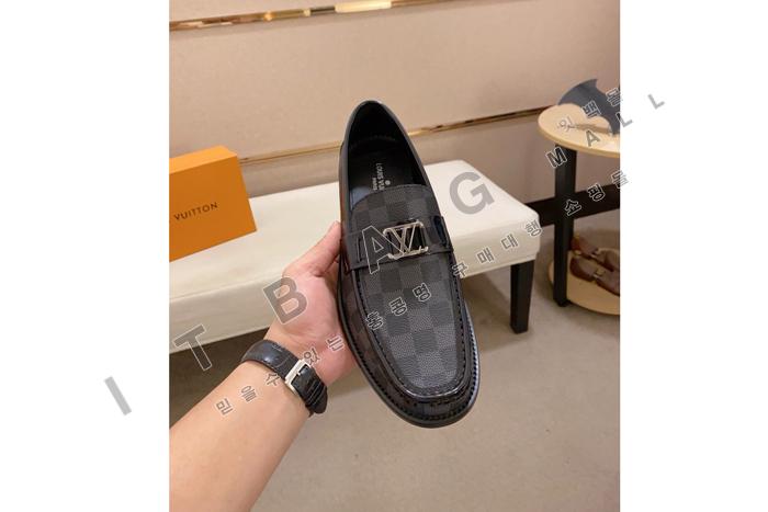 ̺     YF5162