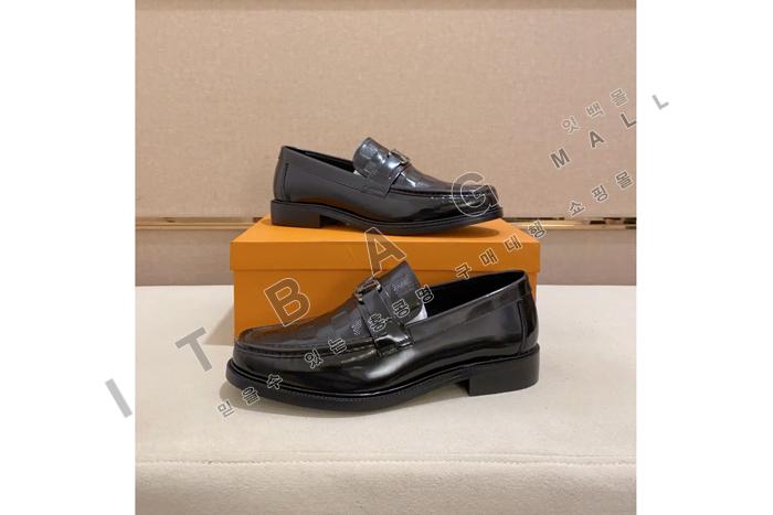 ̺     YF5163