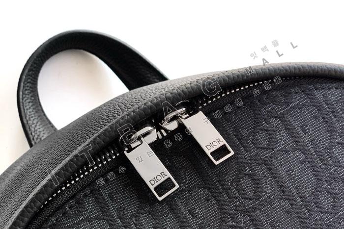  Rider 2.0 DIOR AND KAWS     DR91629    25/Ż