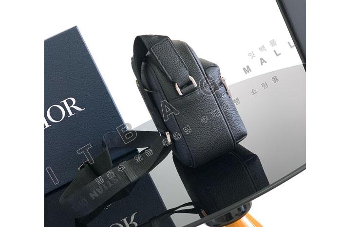  Rider 2.0 DIOR AND KAWS   ޽    DR91631    25/Ż