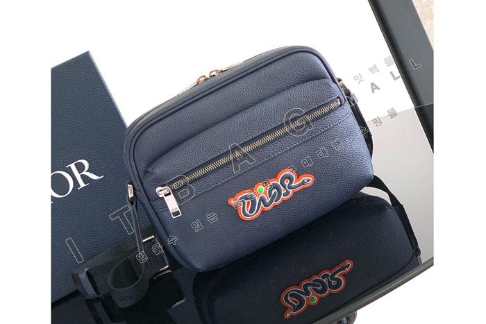   Rider 2.0 DIOR AND KAWS   ޽    DR91631-1    25/Ż