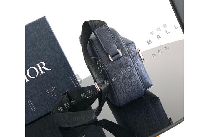   Rider 2.0 DIOR AND KAWS   ޽    DR91631-1    25/Ż
