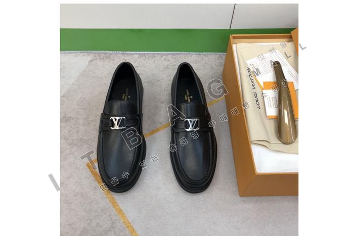 ̺     YF9317 