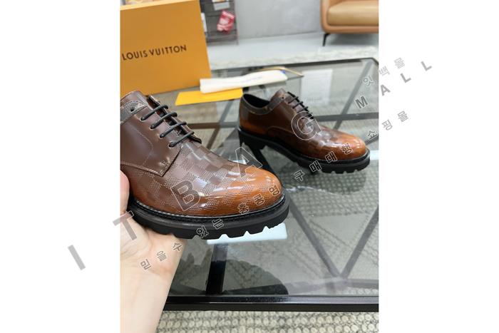 ̺    YF6323 